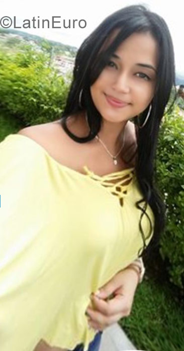 Date this delightful Colombia girl Isabel from Pereira CO21647