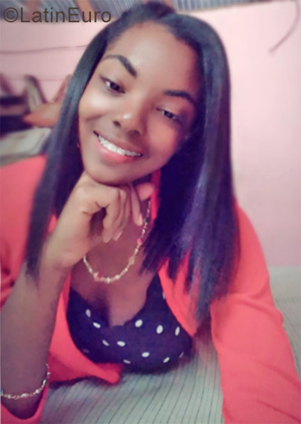 Date this exotic Dominican Republic girl Adashia from Santiago DO29265