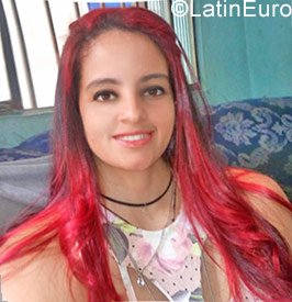 Date this funny Brazil girl Paola from Contagem BR10123