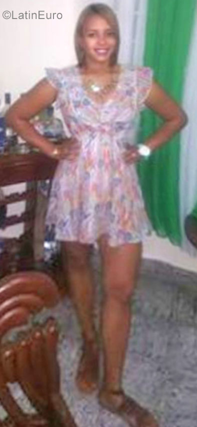 Date this voluptuous Dominican Republic girl Marleny from Santo Domingo DO29579