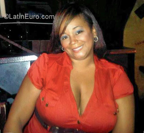 Date this funny Dominican Republic girl Hencsy from Santo Domingo DO29720