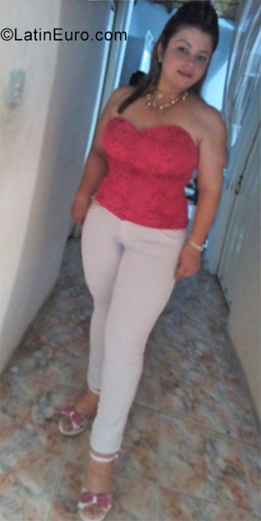 Date this fun Colombia girl Luz mary from Barranquilla CO22047