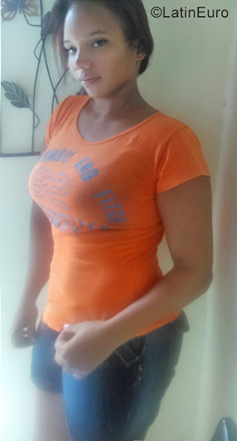 Date this charming Dominican Republic girl Damaris from Puerto Plata DO29762