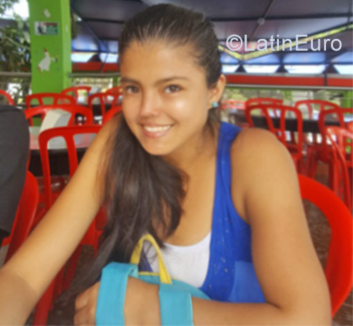 Date this hot Colombia girl Ana maria from Ibague CO22075