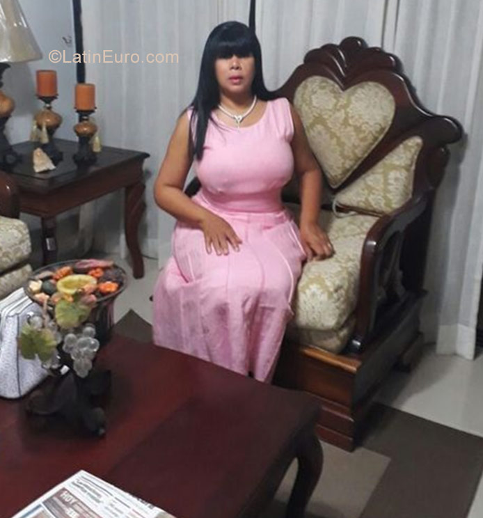 Date this lovely Dominican Republic girl Martha from Santo Domingo DO30041