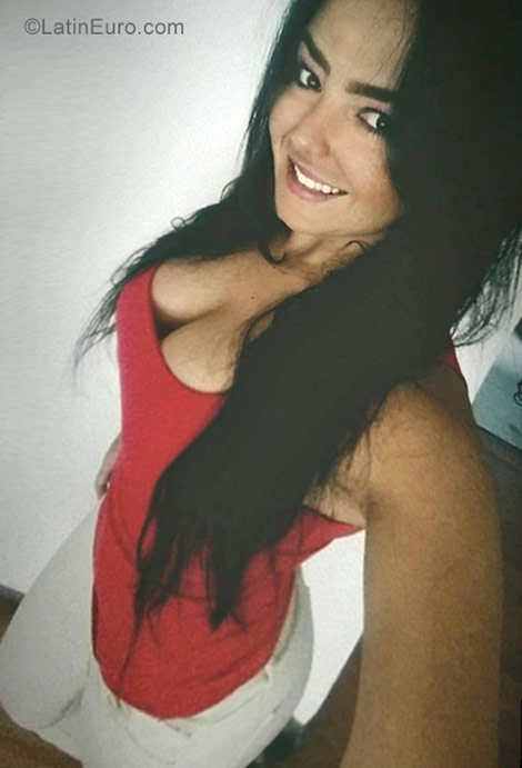 Date this lovely Colombia girl Alejandra from Ibague CO22264