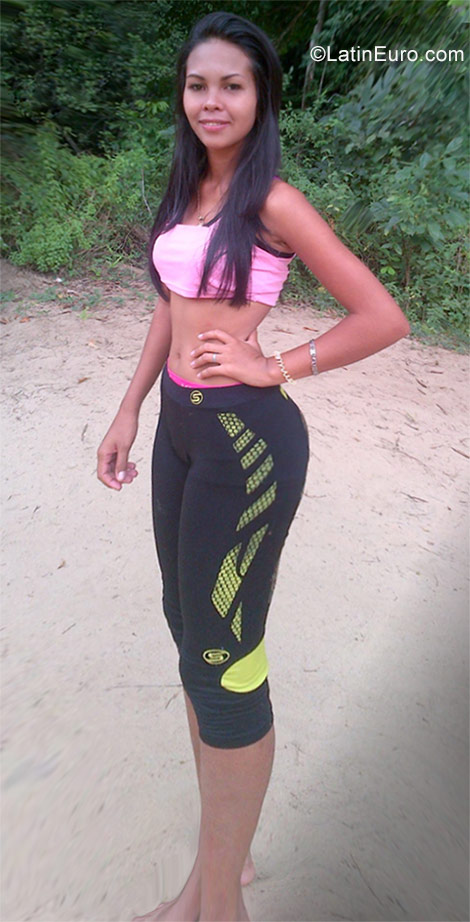 Date this hot Venezuela girl Raiza from Puerto La Cruz VE918