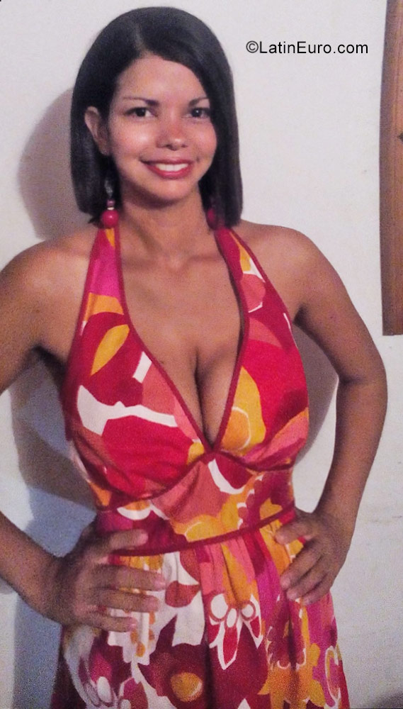 Date this lovely Venezuela girl Mari from Cumana VE959