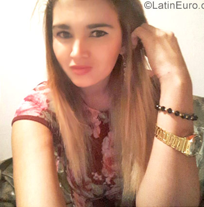 Date this fun Colombia girl Anyi from Medellin CO22627