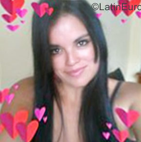 Date this voluptuous Colombia girl Johanna from Bogota CO22478