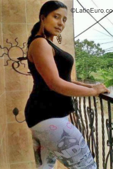 Date this athletic Colombia girl Katherine from Cali CO22486
