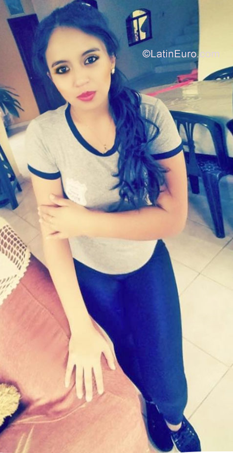 Date this tall Ecuador girl Jessy from Azogues EC213