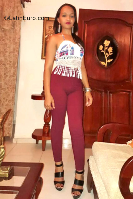 Date this fun Dominican Republic girl Eliza from Higuey DO30578