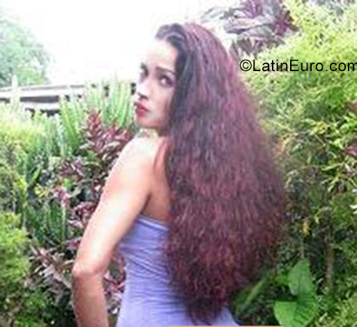 Date this charming Cuba girl Danya from Las Tunas CU145
