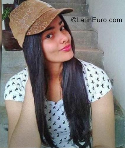 Date this fun Colombia girl Paola from Ibague CO22647
