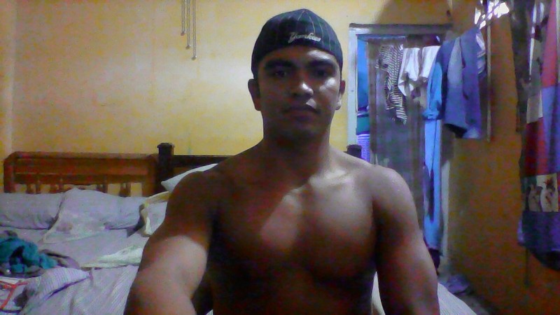 Date this tall Colombia man Henry from Cartagena CO22678
