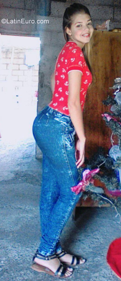Date this stunning Venezuela girl Graylimar from Barquisimeto VE1063