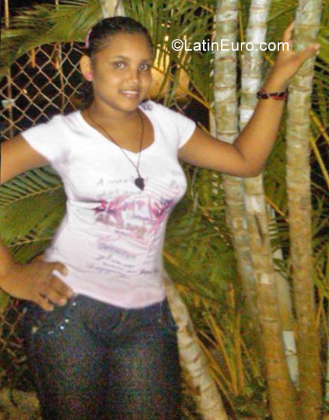 Date this young Venezuela girl Numar from Ciudad Guayana VE1068