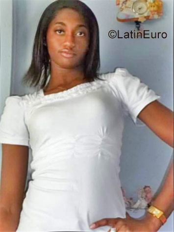 Date this lovely Ecuador girl Diana from Quito - Ibarra EC220