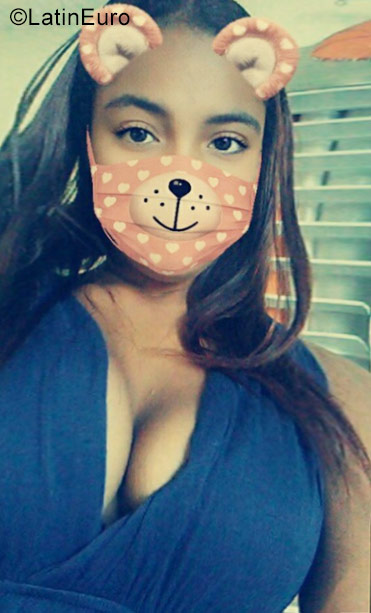 Date this funny Dominican Republic girl Jennifer valent from Santo Domingo DO30728
