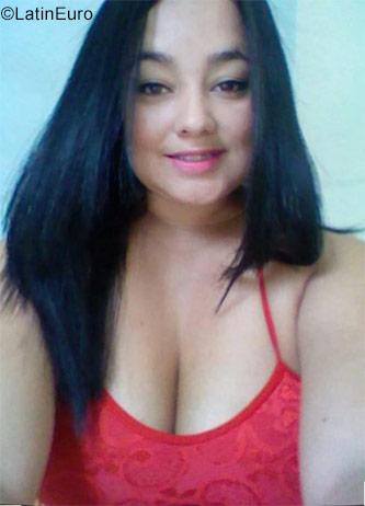 Date this lovely Colombia girl Cristina from Medellin CO22782
