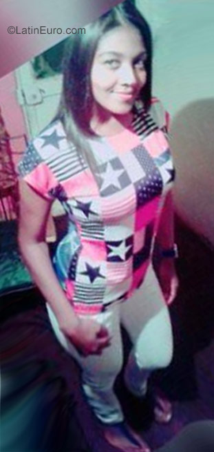 Date this hard body Venezuela girl Sandra from Caracas VE1093