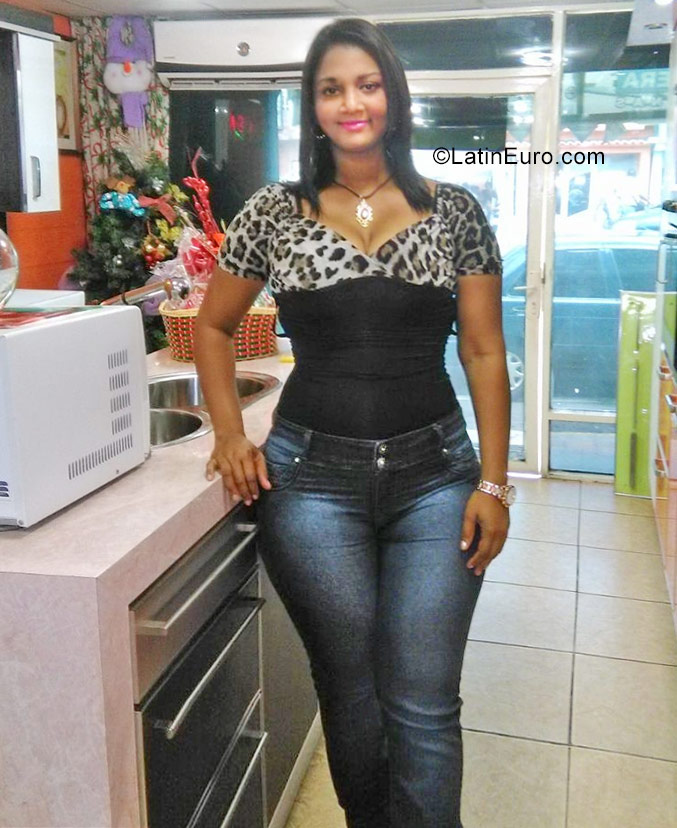 Date this nice looking Venezuela girl ANGELES3 from Maturin VE1129