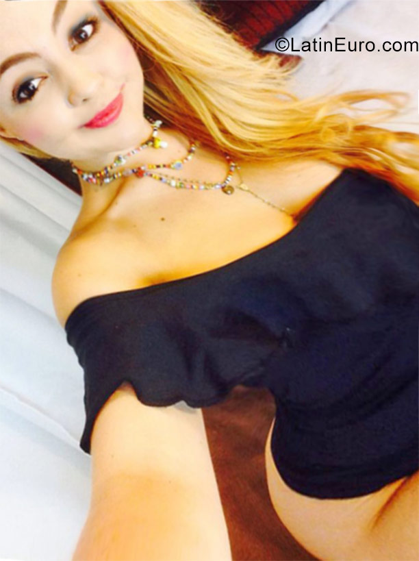 Date this beautiful Colombia girl Camila from Medellin CO22923