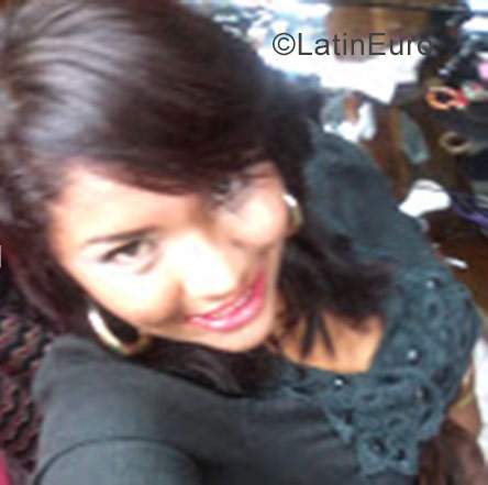 Date this beautiful Venezuela girl Karen from Caracas VE1220