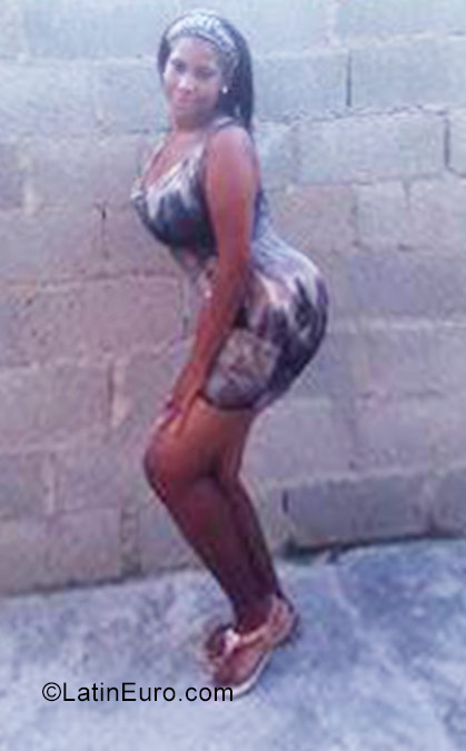 Date this lovely Dominican Republic girl Leandra parra from Santo Dominica DO31058