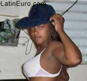 Date this pretty Dominican Republic girl Yesica from Puerto Plata DO31084