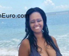 Date this hard body Dominican Republic girl Yudelky from Santo Domingo DO31482