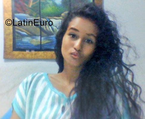 Date this good-looking Colombia girl Zhareys from Cartagena CO23406