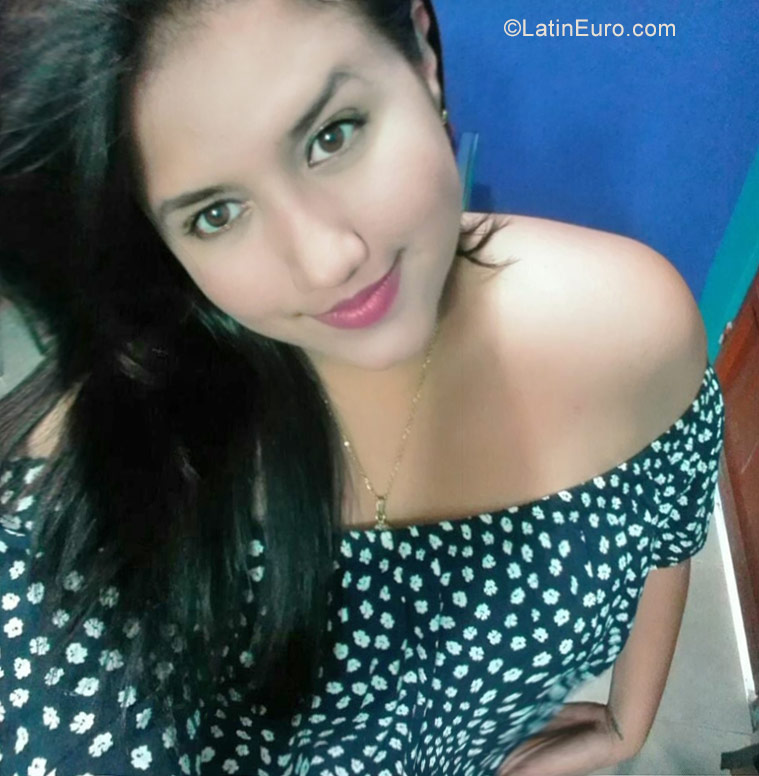 Date this exotic Colombia girl Lizet from Barrancabermeja CO23439
