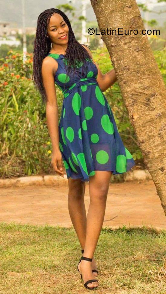 Date this stunning Cameroon girl Yosayne from Yaounde CM264