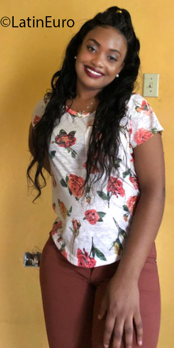 Date this pretty Jamaica girl Fell from Lucea JM2565