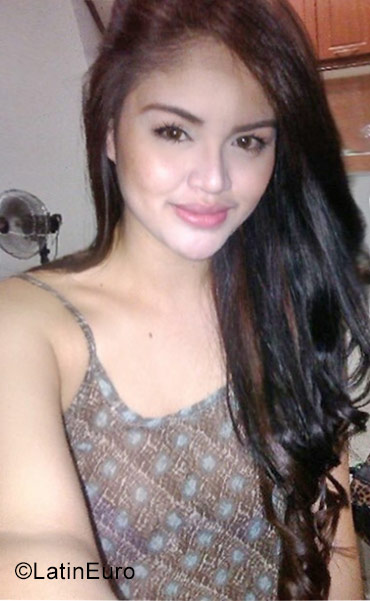 Date this georgeous Philippines girl Niel from Valencia PH1002