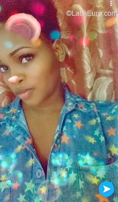 Date this young Jamaica girl Queen from Ocho Rios JM2587
