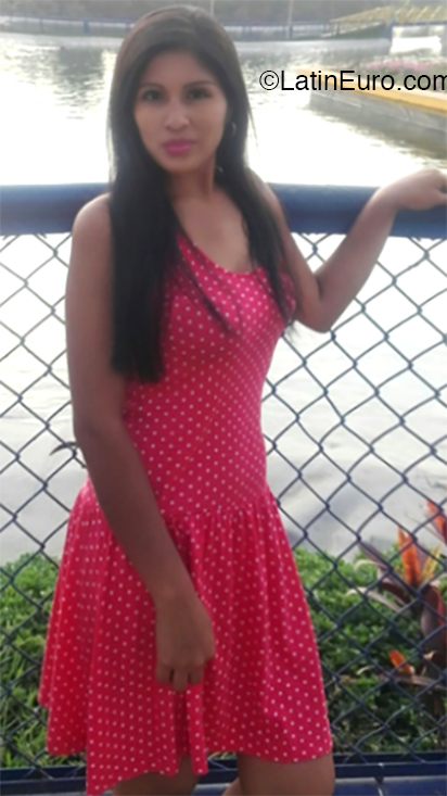 Date this georgeous Peru girl Mariah from Lima PE1437