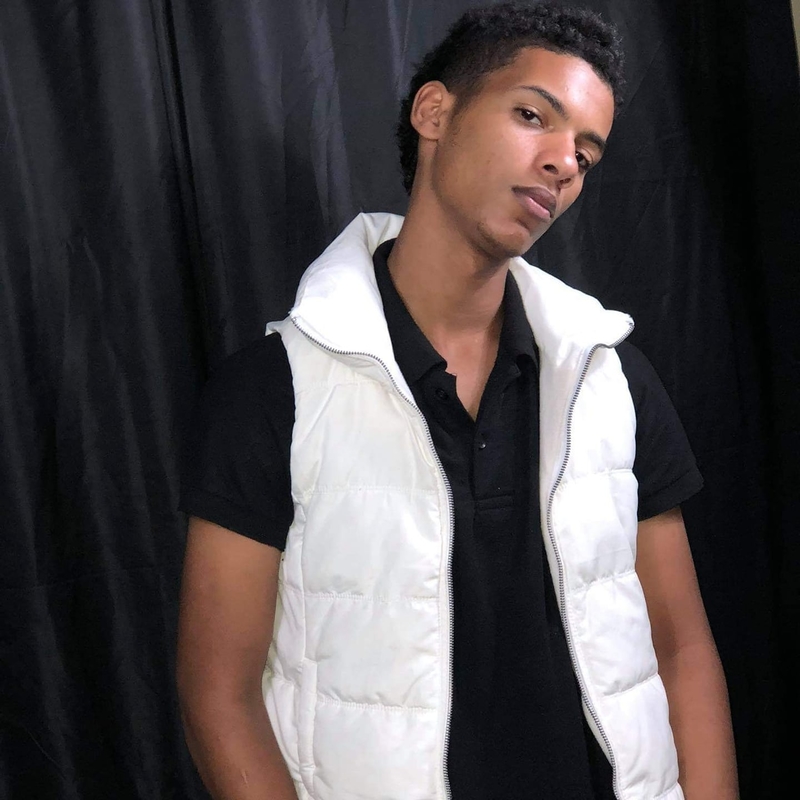Date this young Dominican Republic man Charlie from Santo Domingo DO38370