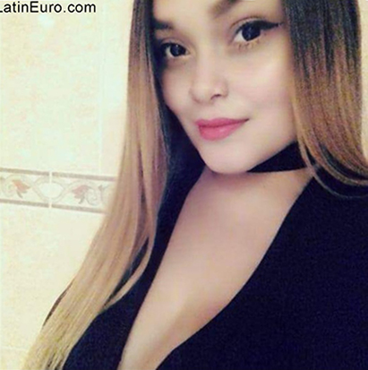 Date this sensual Mexico girl Anneline from Chihuahua MX2230