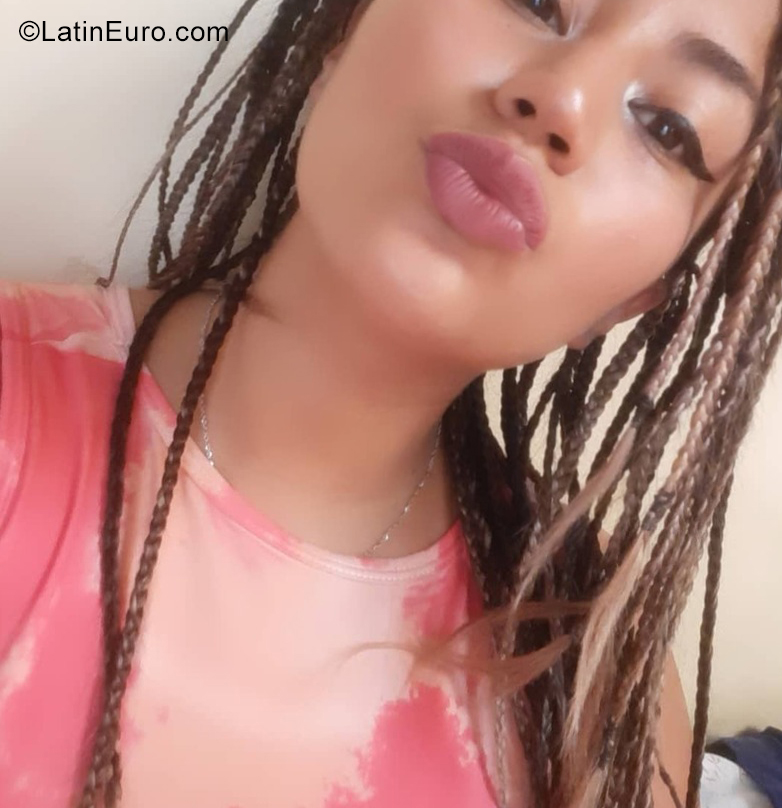 Date this good-looking Peru girl Geraldine from Lima PE1865