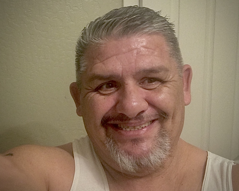 Date this attractive United States man Agood12know from Glendale US21618