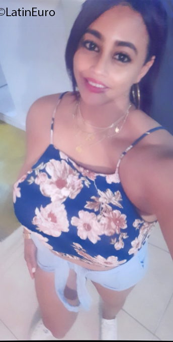 Date this sultry Dominican Republic girl Brianda from Santiago DO40740