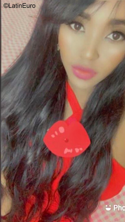 Date this nice looking Dominican Republic girl Monica from Santo Domingo DO40888