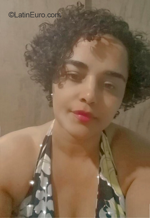 Date this young Brazil girl Vitoria from Belo Horizonte BR12129
