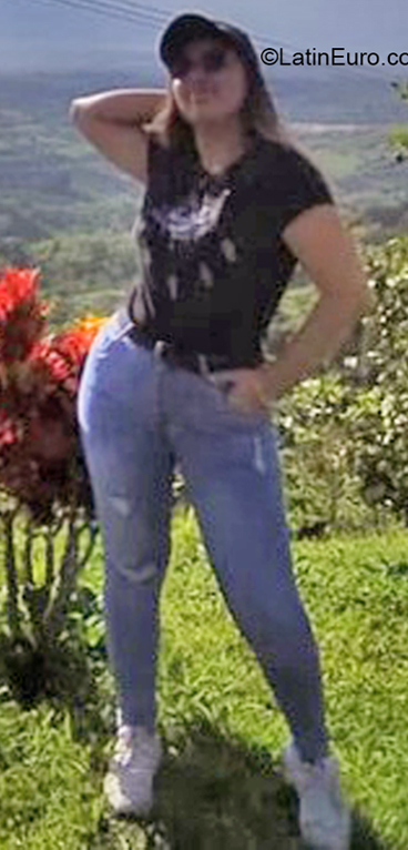 Date this sensual Colombia girl Ana Maria from Medellin CO32045