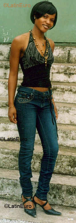 Date this athletic Any Country girl Gyslaine from  A9508