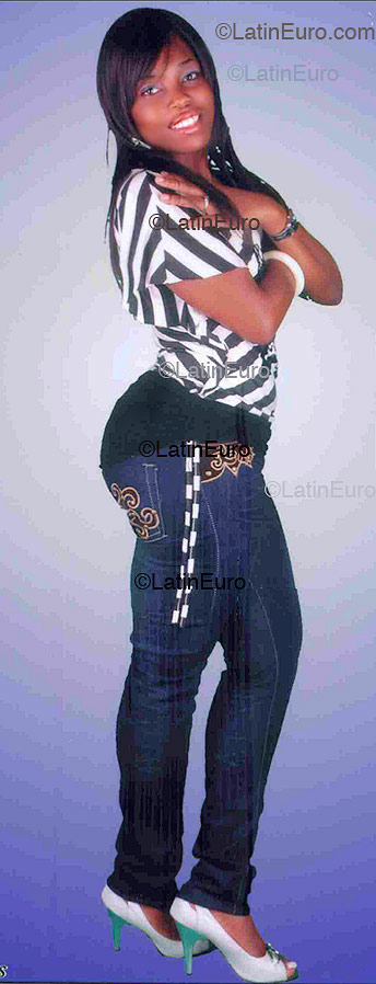 Date this sultry Any Country girl Tiziana from  A9520