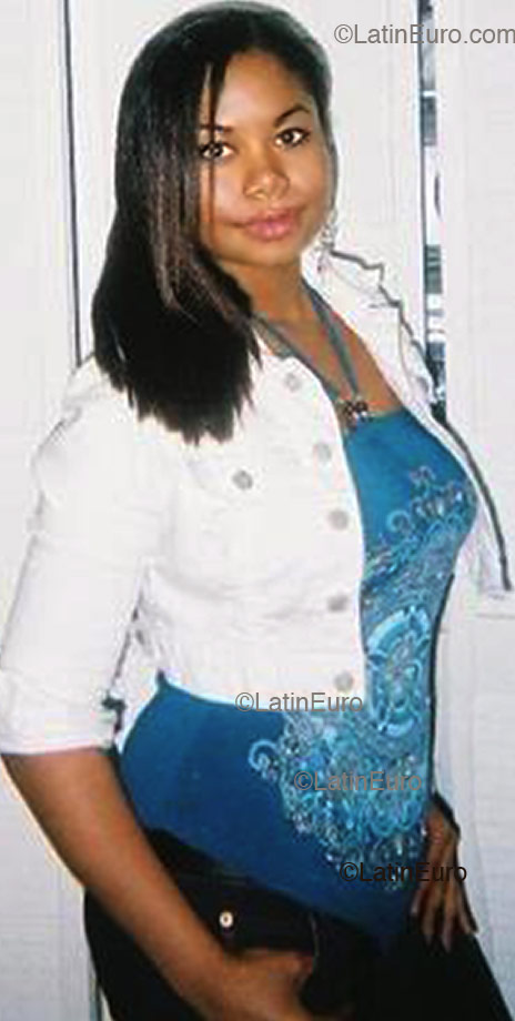 Date this stunning Any Country girl Marthe from  A9546